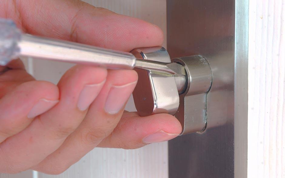 tarif serrurier ouverture de porte Garches